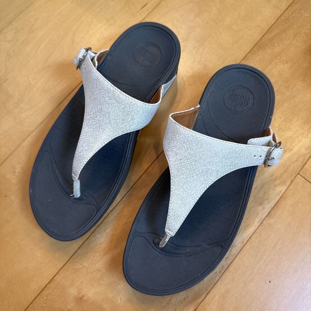 Silver Fit Flop Size 8 Women’s Sandals